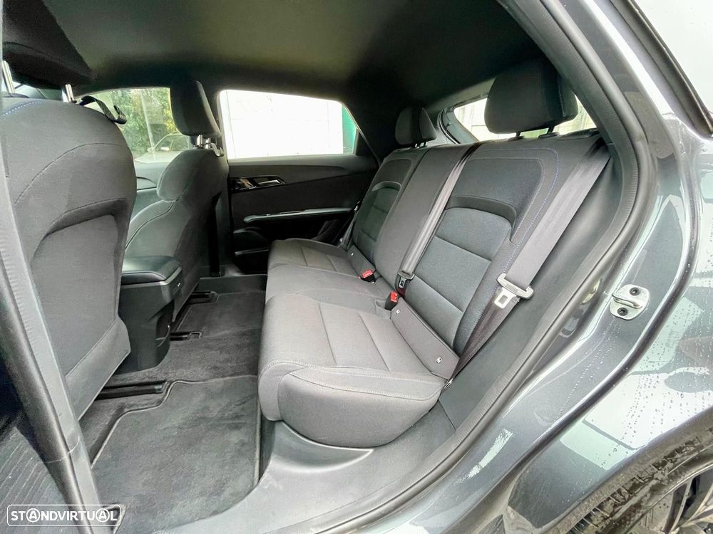 MG MG4 51 kWh Standard - 10