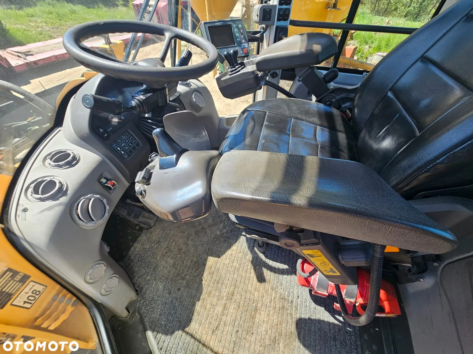 Volvo L180G - 19