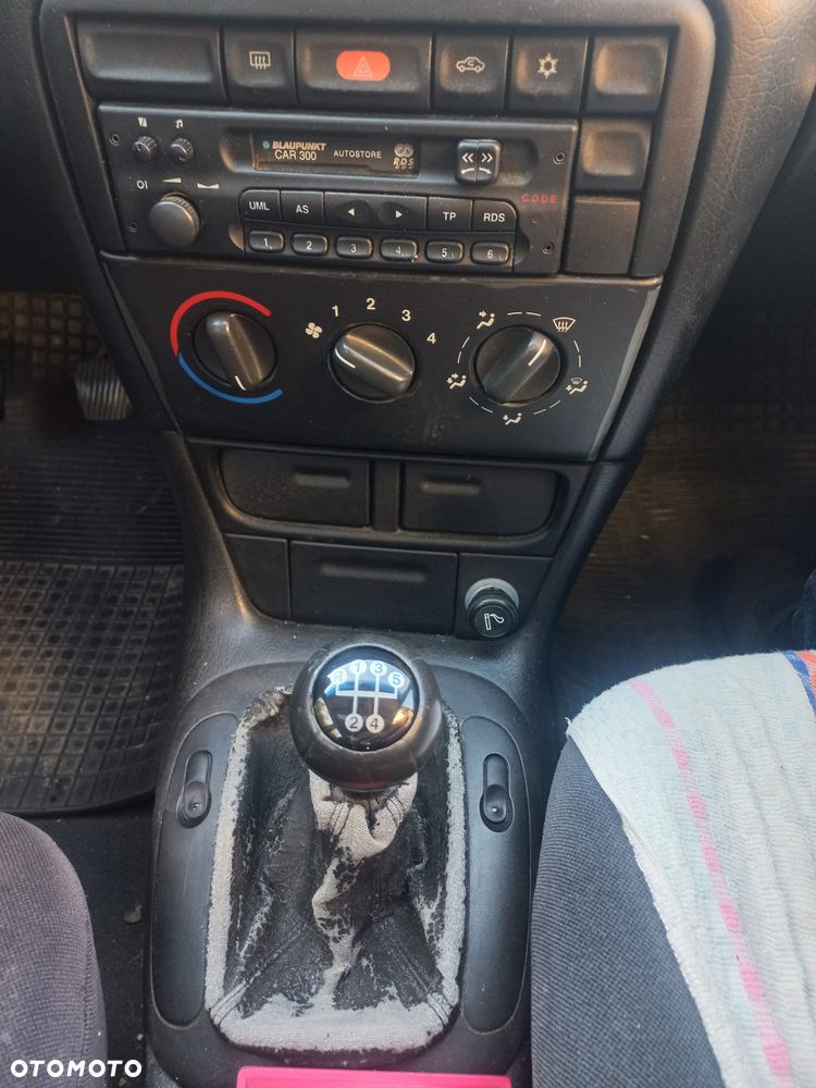 Opel Vectra - 9