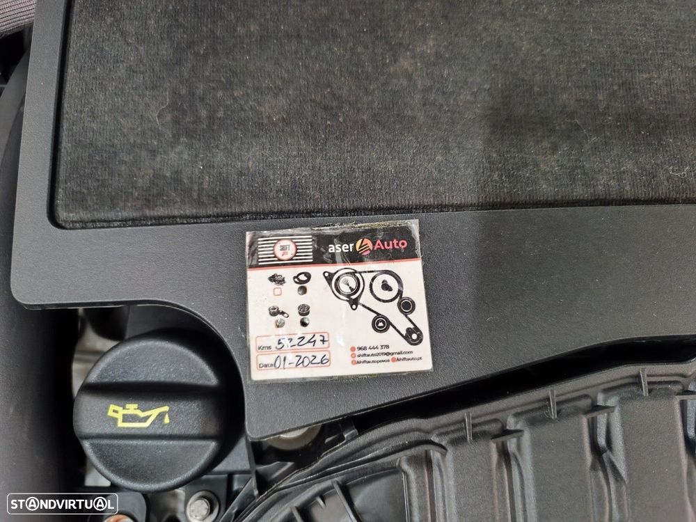 Peugeot 2008 1.2 PureTech Allure EAT8 - 37