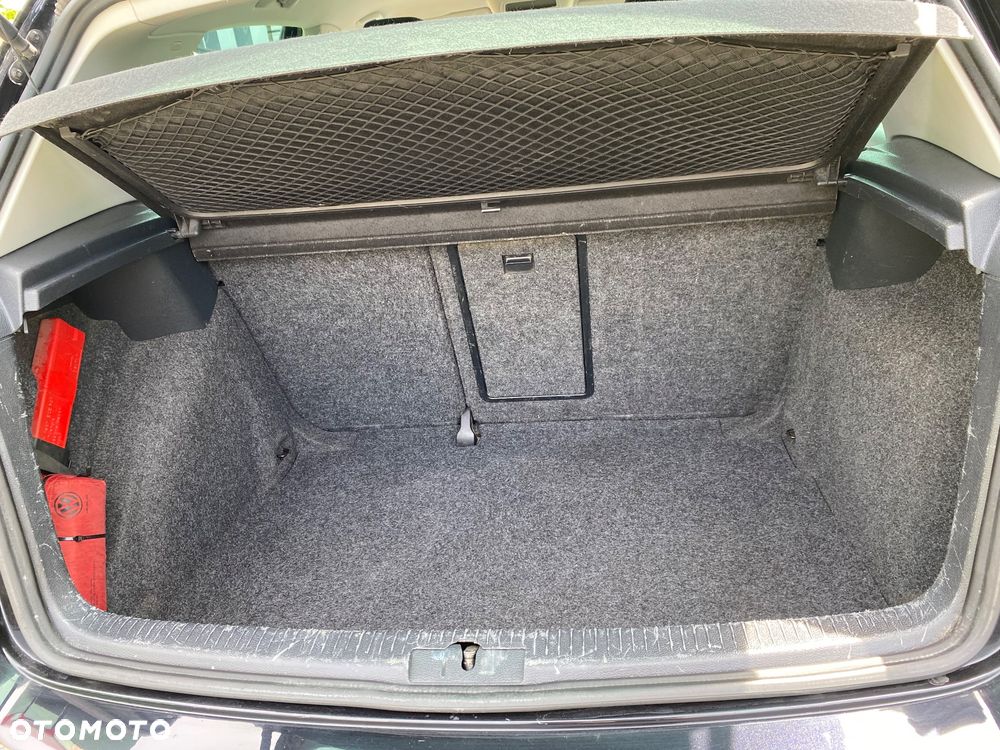 Volkswagen Golf 1.6 TDI DPF Style - 22