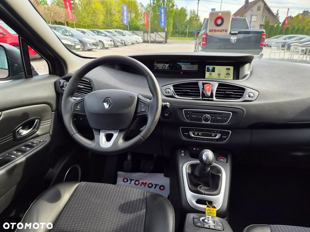 Renault Grand Scenic - 8