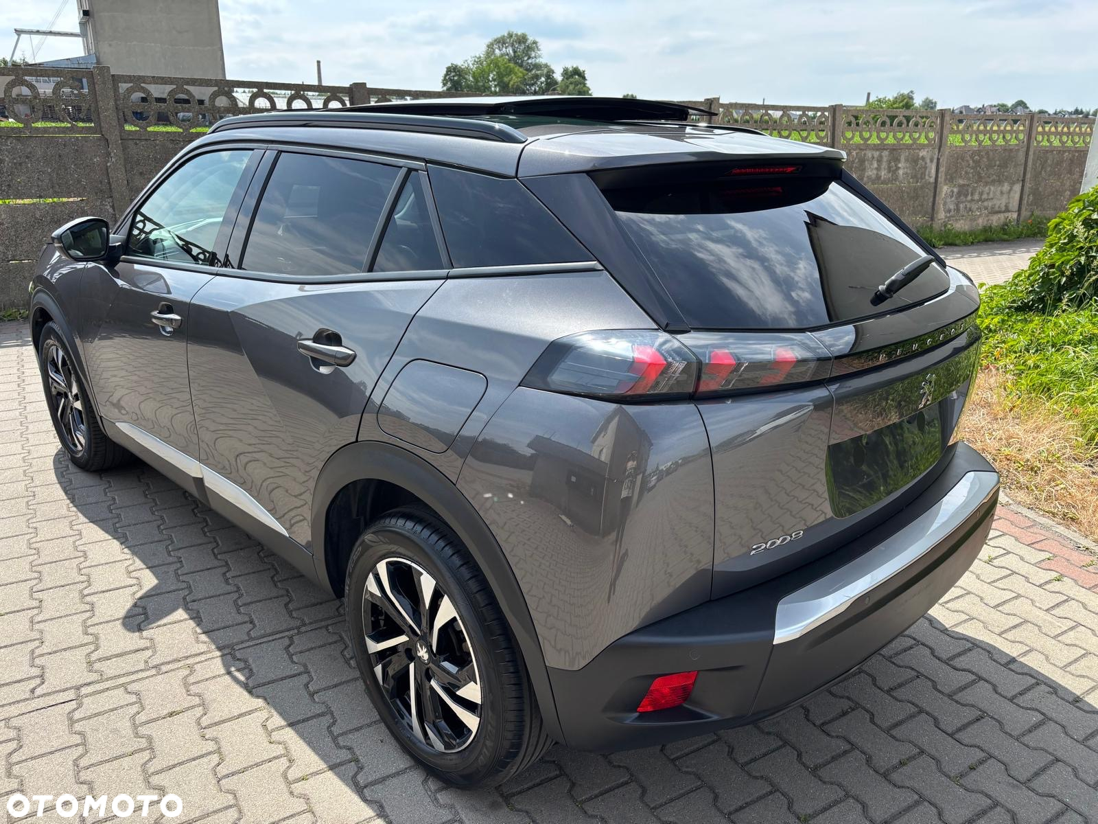 Peugeot 2008 1.5 BlueHDi GT Pack S&S EAT8 - 11
