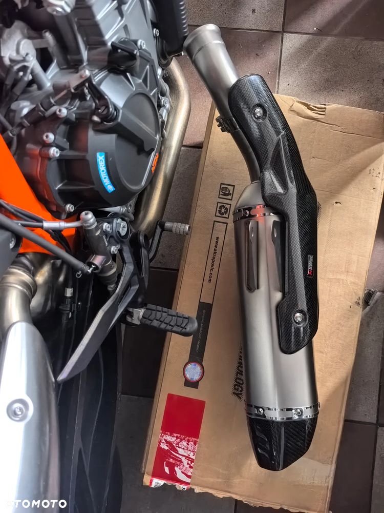 Ktm Duke 790 i 890 wydech tłumik sportowy Akrapovic carbon - 4