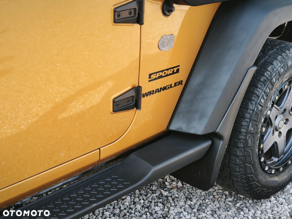 Jeep Wrangler - 24