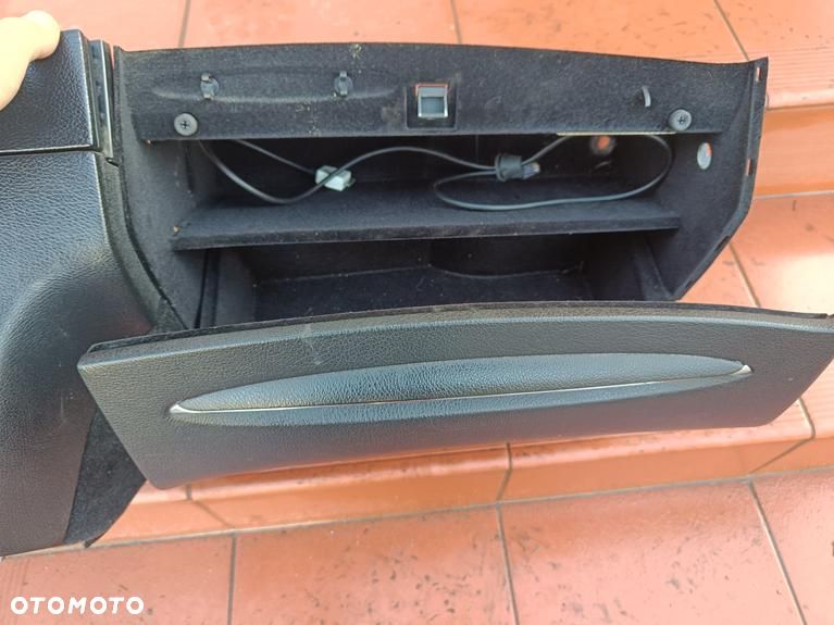 MERCEDES W209 CLK SCHOWEK KONSOLI PASAŻERA EUROPA - 11