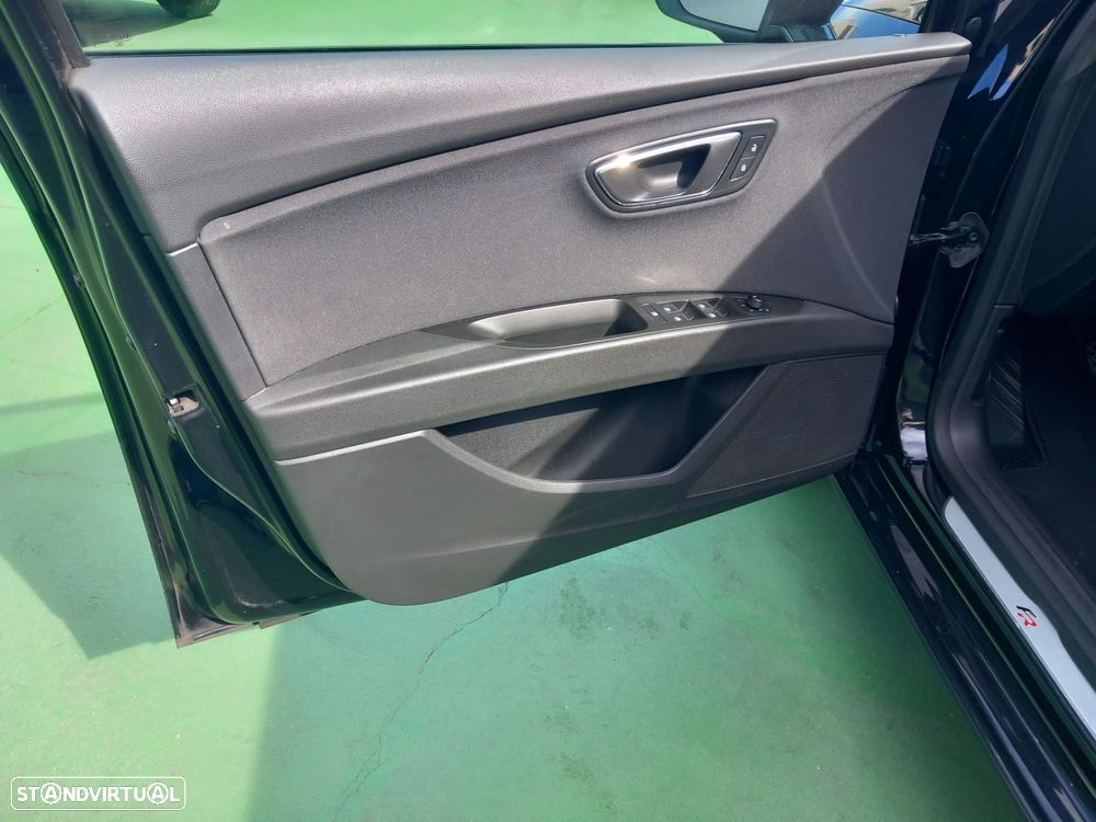 SEAT Leon ST 1.6 TDI FR S/S - 6