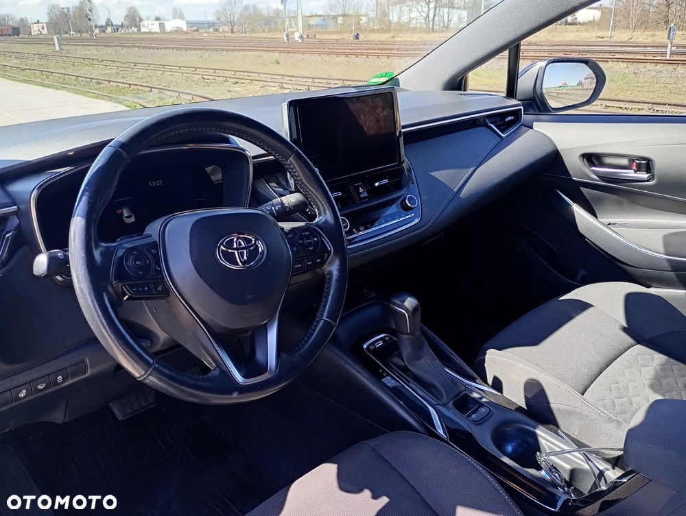 Toyota Corolla 2.0 Hybrid Comfort - 11
