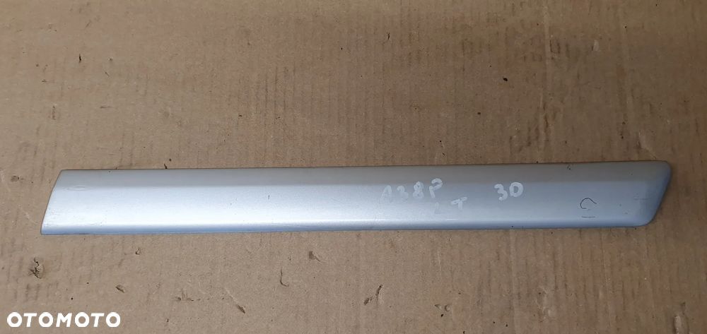 Listwa błotnika lewy tył tylna lewa Audi A3 8P 3D 8P3853983D - 2