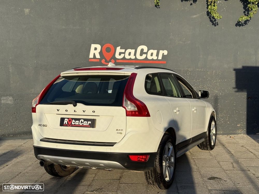 Volvo XC 60 2.4 D Drive Momentum - 7