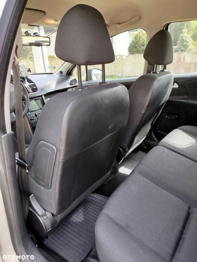 Peugeot 207 1.4 16V Trendy - 13