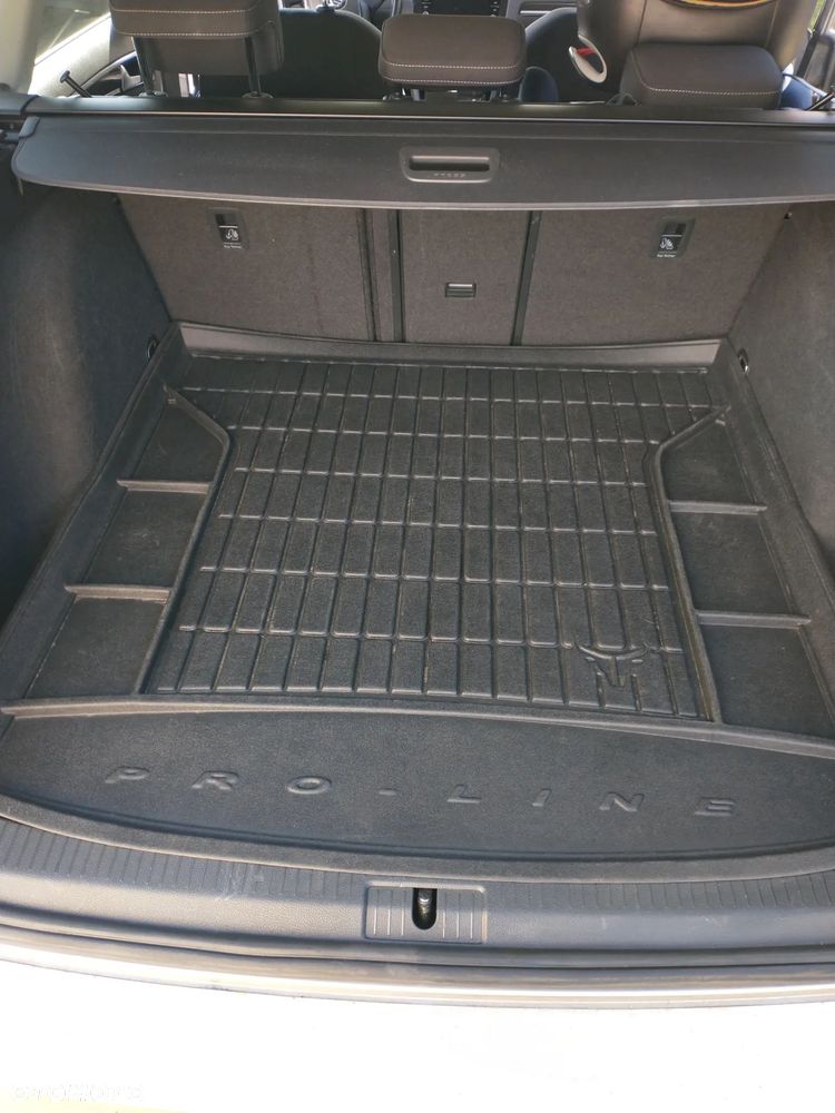 Volkswagen Golf - 20