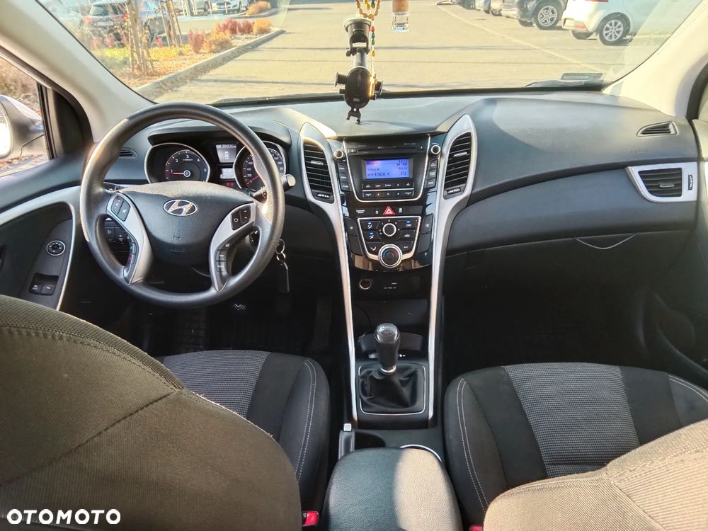 Hyundai i30 1.6 CRDi Classic - 3