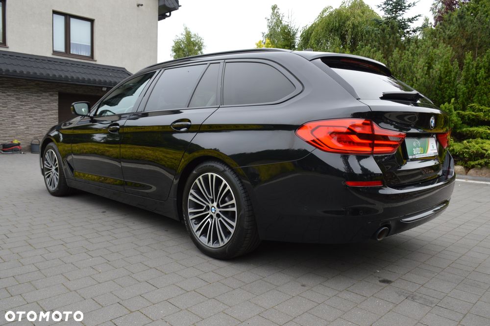 BMW Seria 5 520d xDrive Sport Line sport - 5