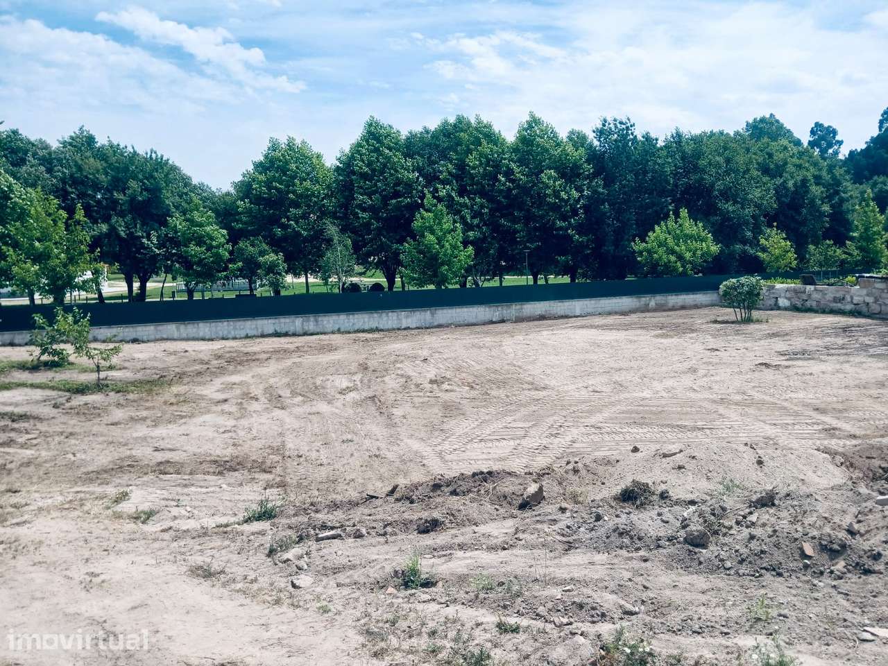 Terreno em Cete - Paredes frente ao Parque Urbano e Escolas - Grande imagem: 4/21
