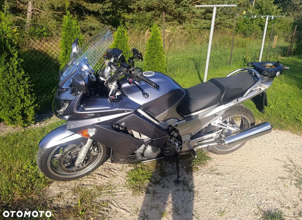 Yamaha FJR - 11