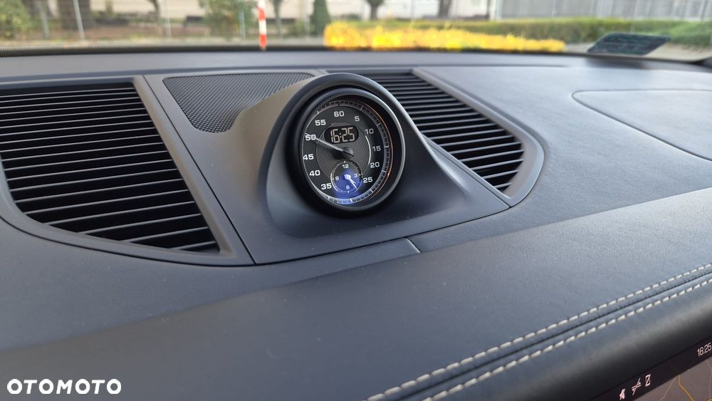 Porsche Macan - 33