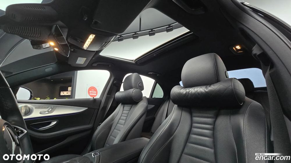 Mercedes-Benz Klasa E 200 4Matic 9G-TRONIC Avantgarde - 20