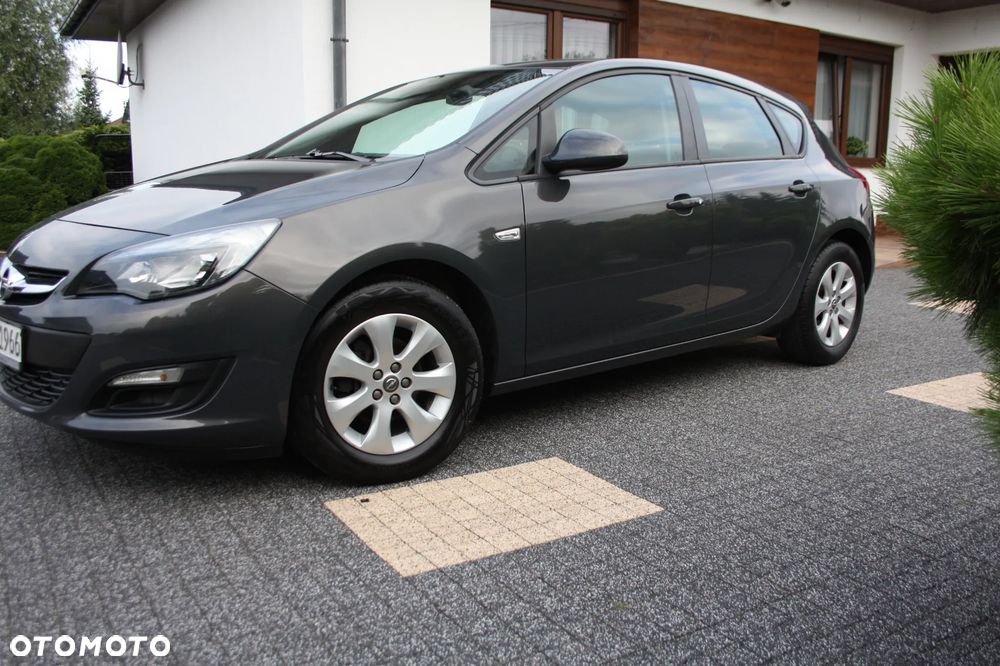 Opel Astra 1.4 Turbo Design Edition - 3
