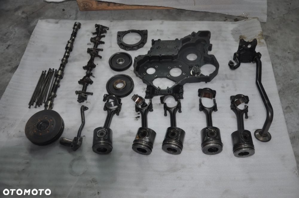 WAŁ GŁOWICA Tłok  SILNIK  PERKINS Y6 JCB FASTRACK - 11