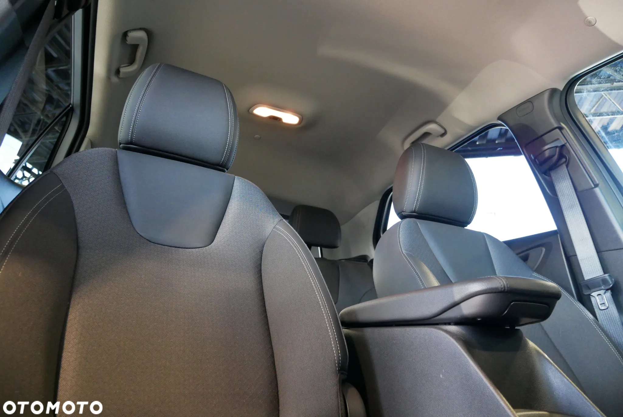 Buick Encore - 31