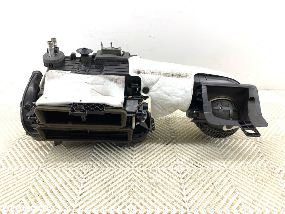 NAGRZEWNICA KOMPLETNA KOMBAJN  PEUGEOT 3008 nadwozie wielkoprzestrzenne (MPV) (0U_) 2009 - 2017 2.0 - 1