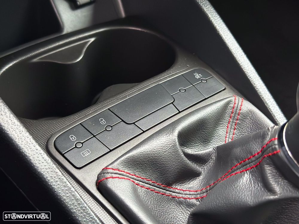 SEAT Ibiza 1.6 TDI FR - 22