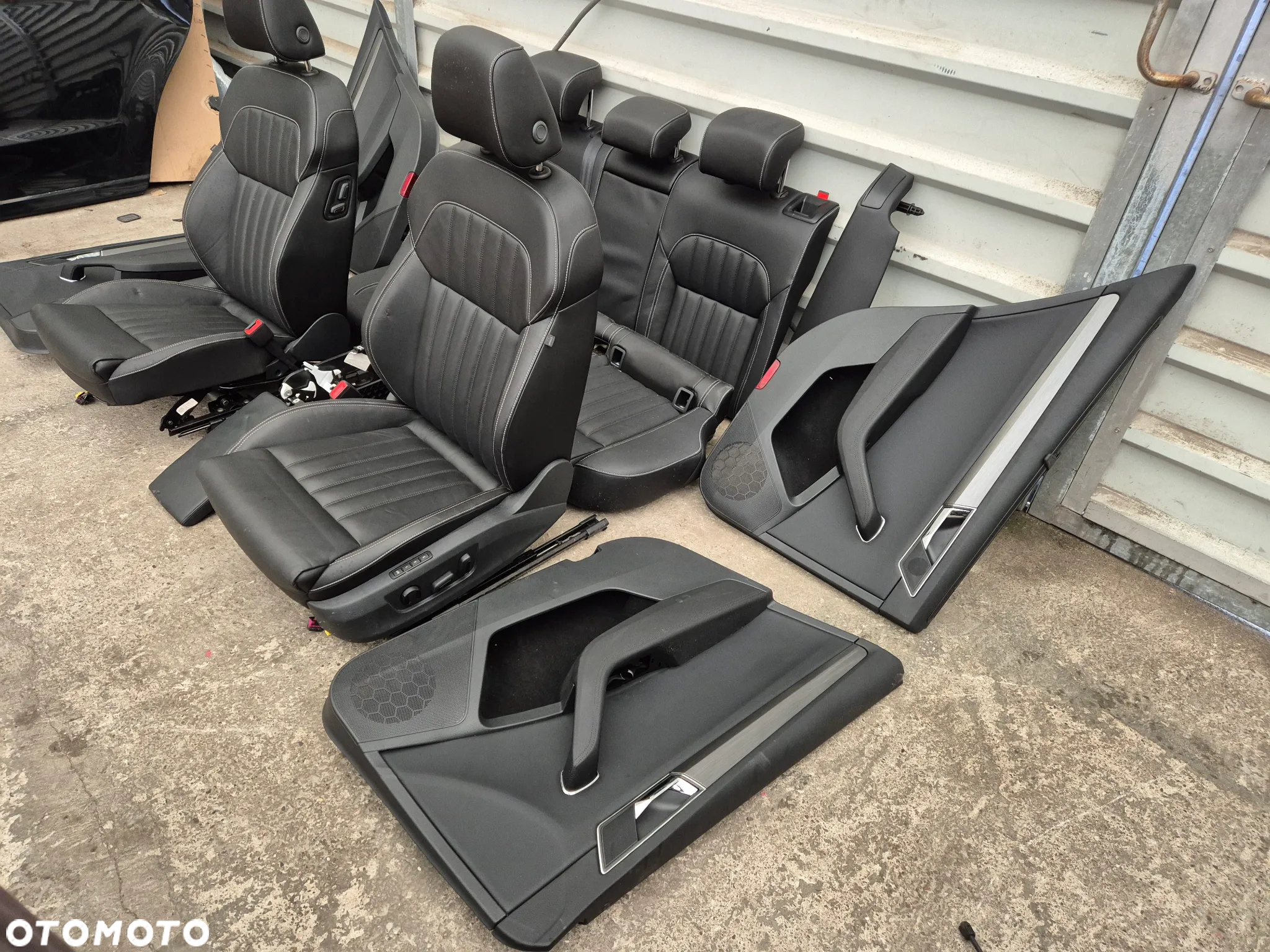 SKODA SUPERB III 3V9  KOMBI LIFT FOTELE SKÓRY KOMPLET IDEALNE JAK NOWE 12TYŚ KM - 3