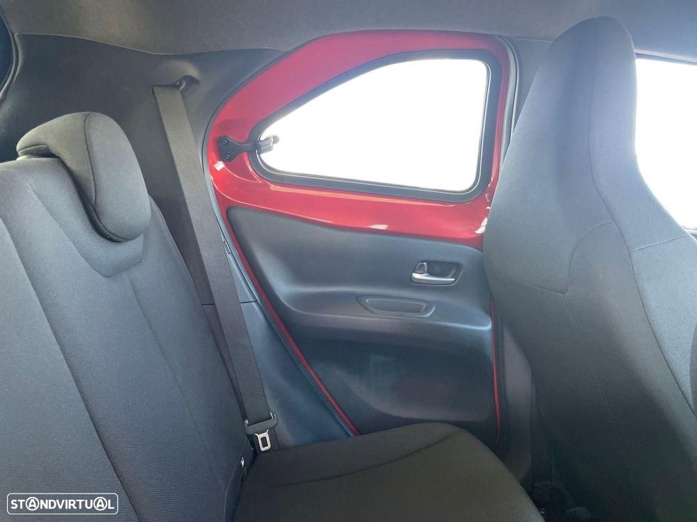 Toyota Aygo X 1.0 Envy - 8