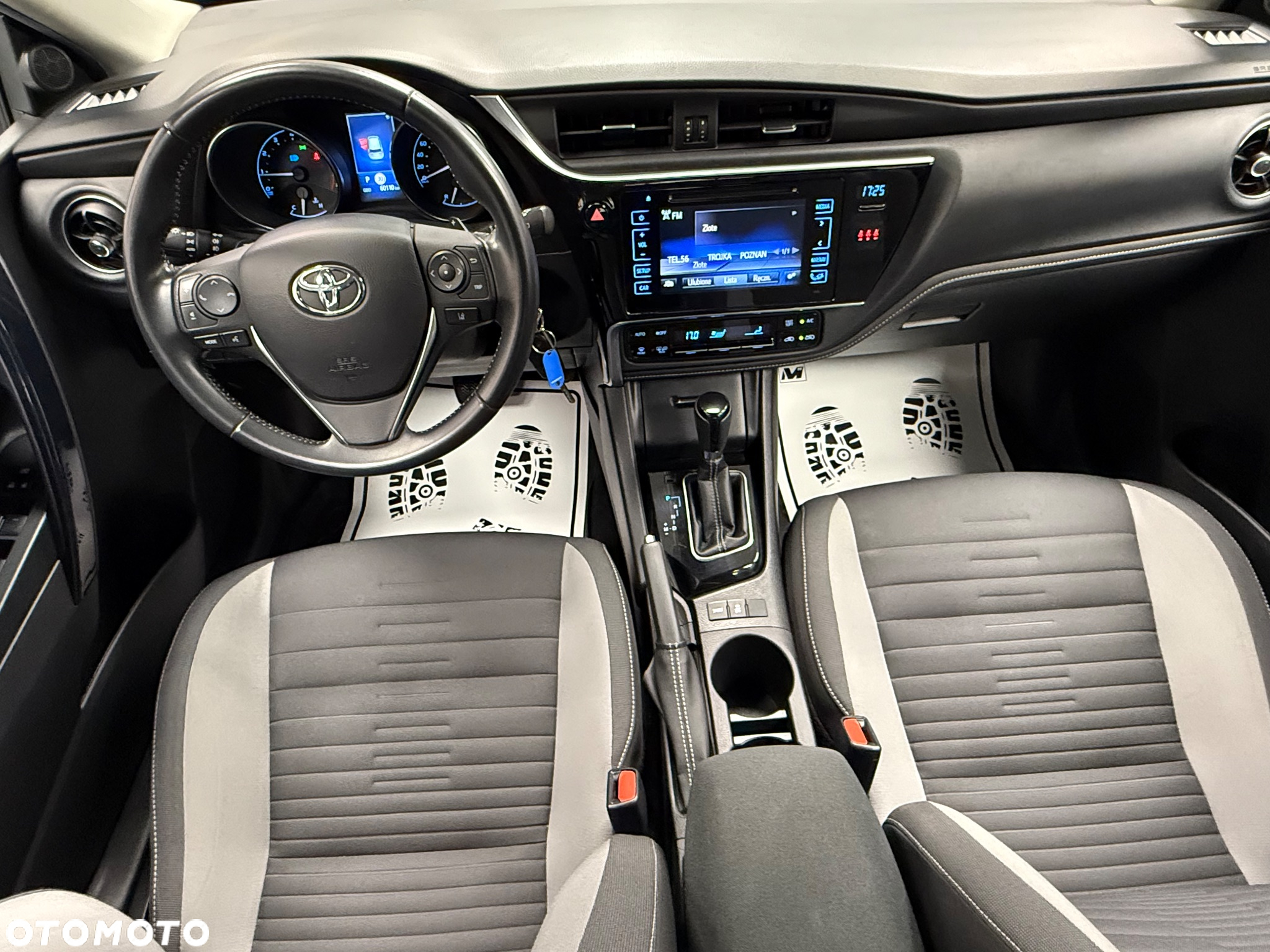 Toyota Auris - 10