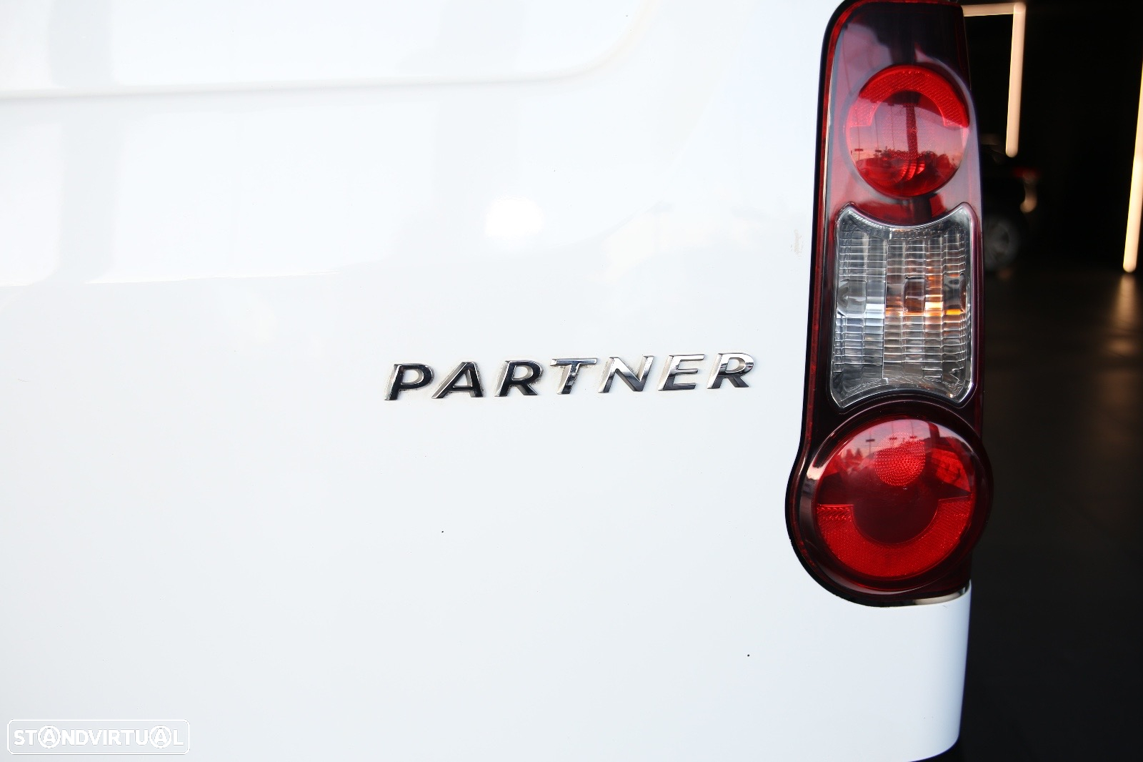 Peugeot Peugeot Partner 1.6 Blue-HDi L1 Premium Pack - 4