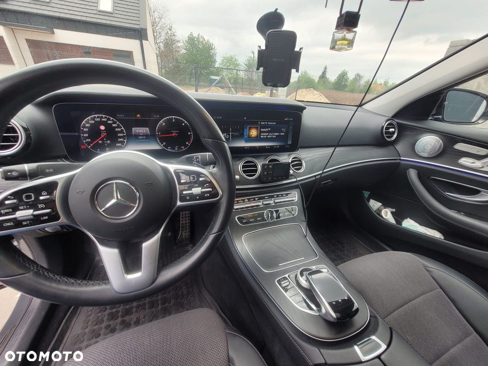 Mercedes-Benz Klasa E 220 d 4-Matic AMG - 10