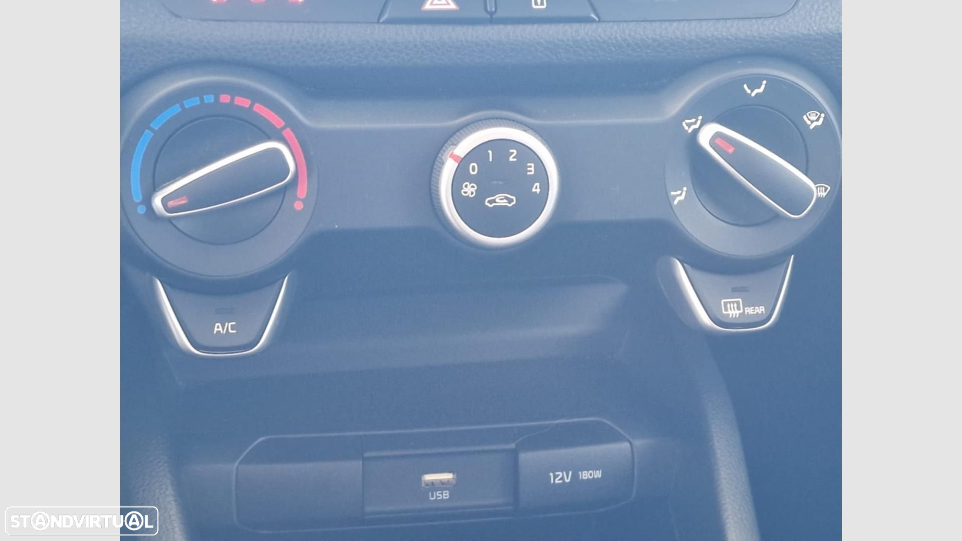 Kia Stonic 1.2 Dynamic - 17