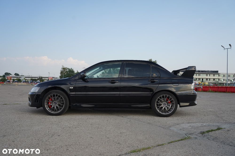 Mitsubishi Lancer Evolution - 4