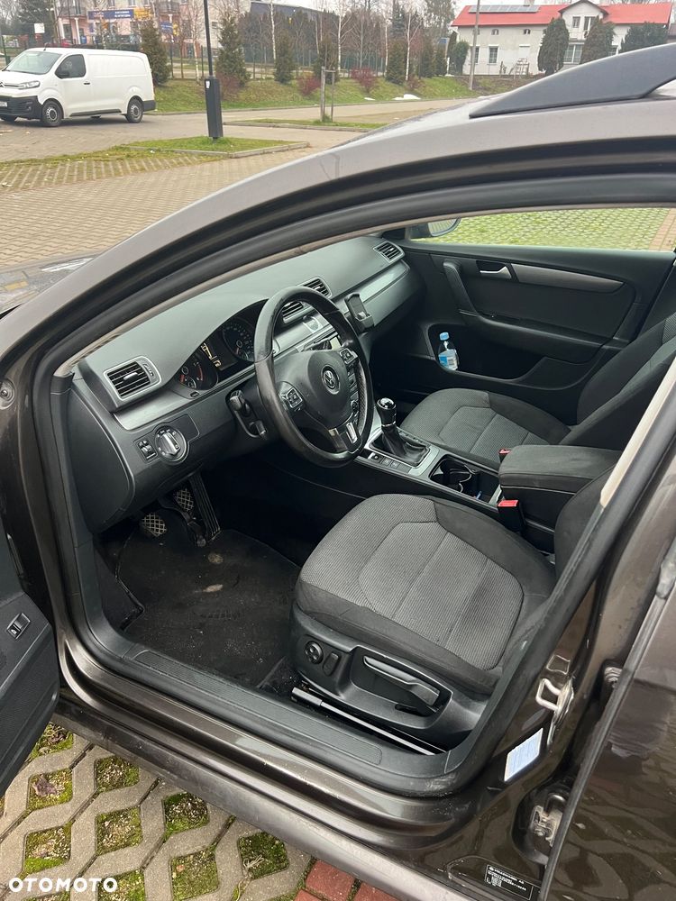 Volkswagen Passat 1.6 TDI Trendline - 10