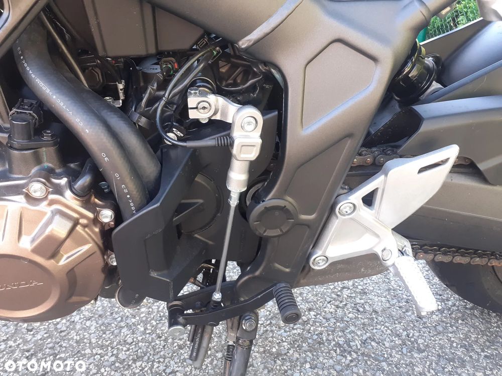 Honda CB - 8