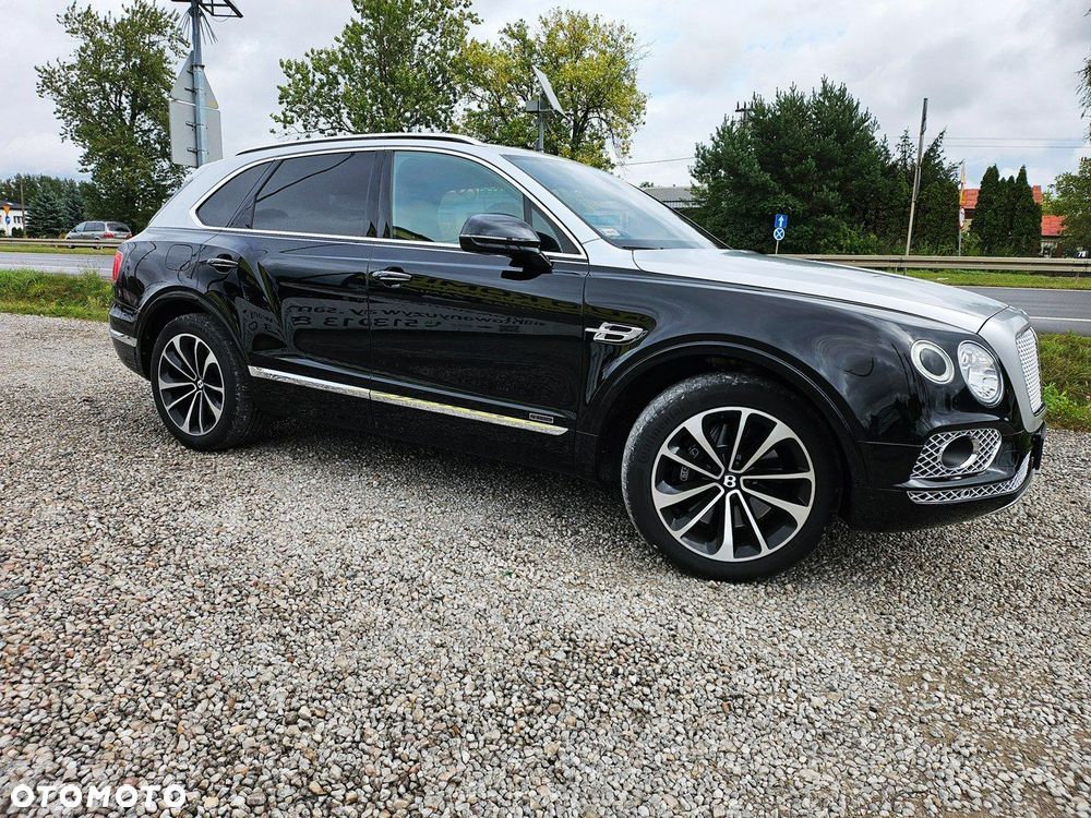 Bentley Bentayga - 3