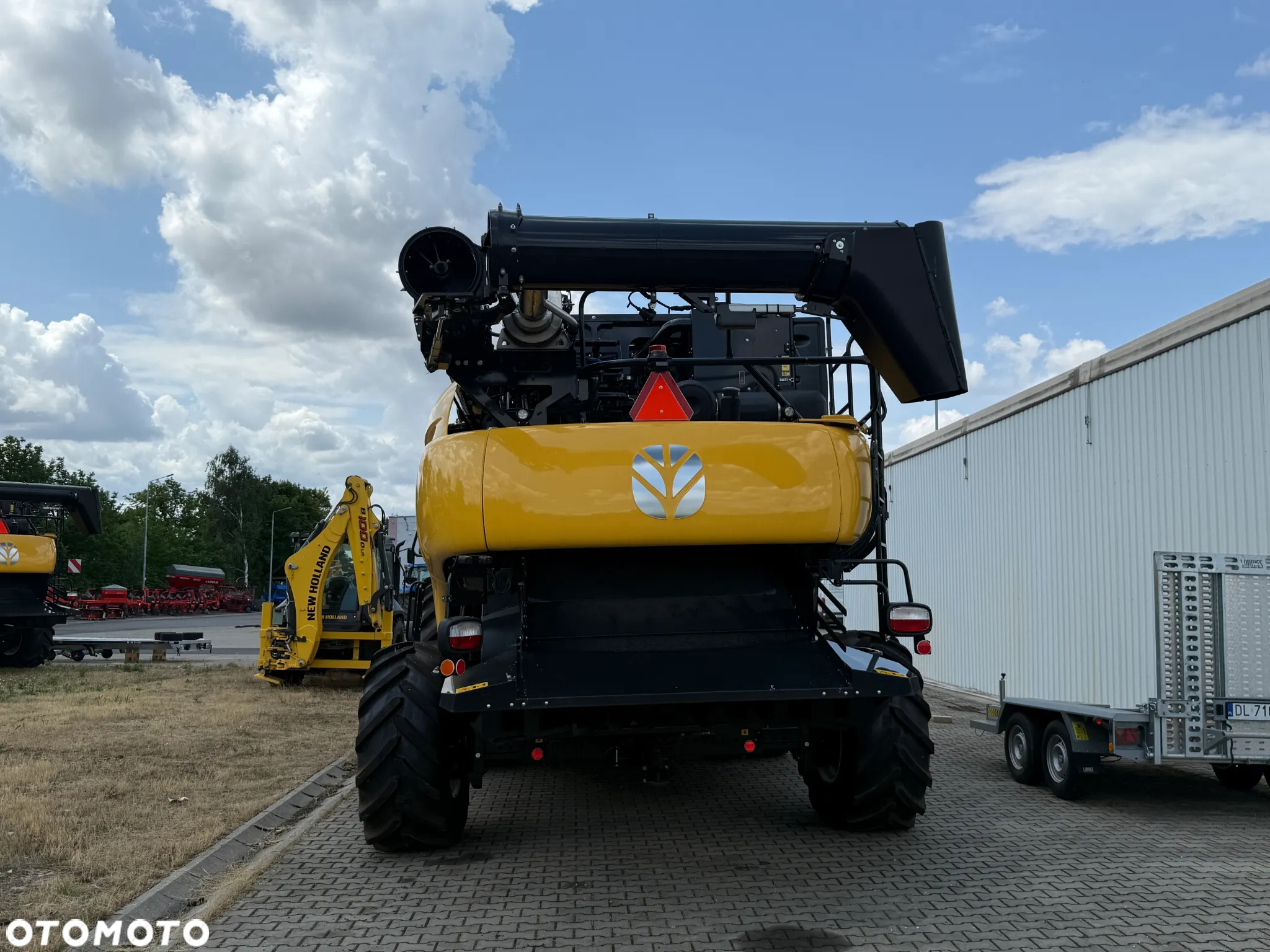 New Holland CR8.90 - 5