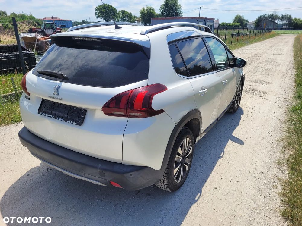Peugeot 2008 - 10