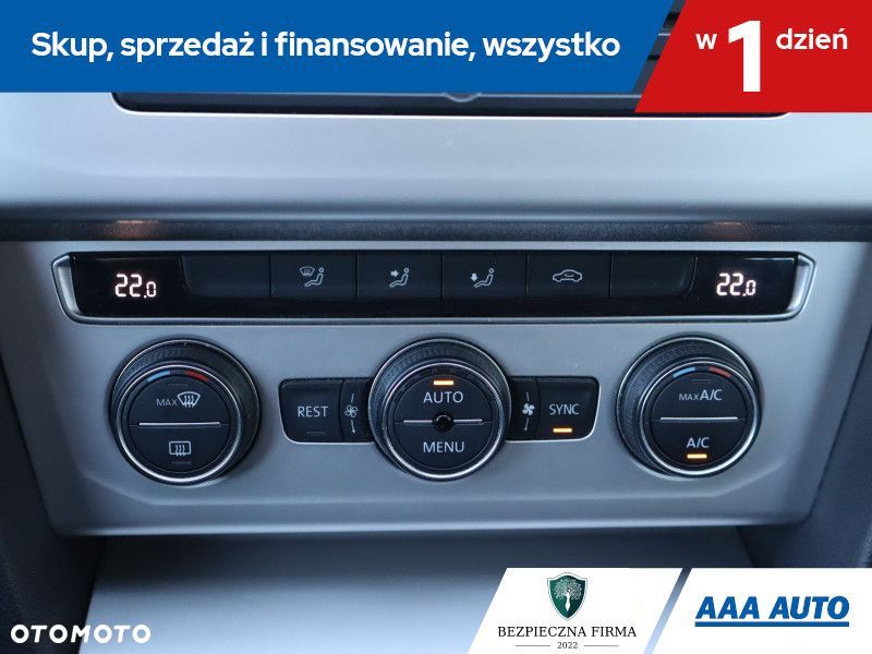 Volkswagen Passat Variant - 18