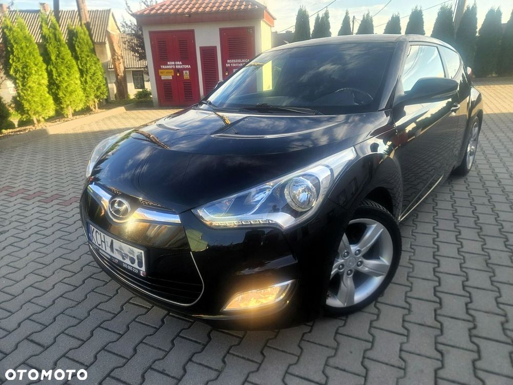 Hyundai Veloster - 14