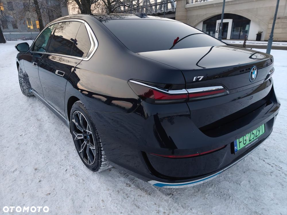 BMW i7 xDrive60 - 6