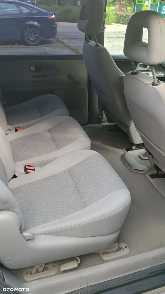 Ford Galaxy 2.0 - 9