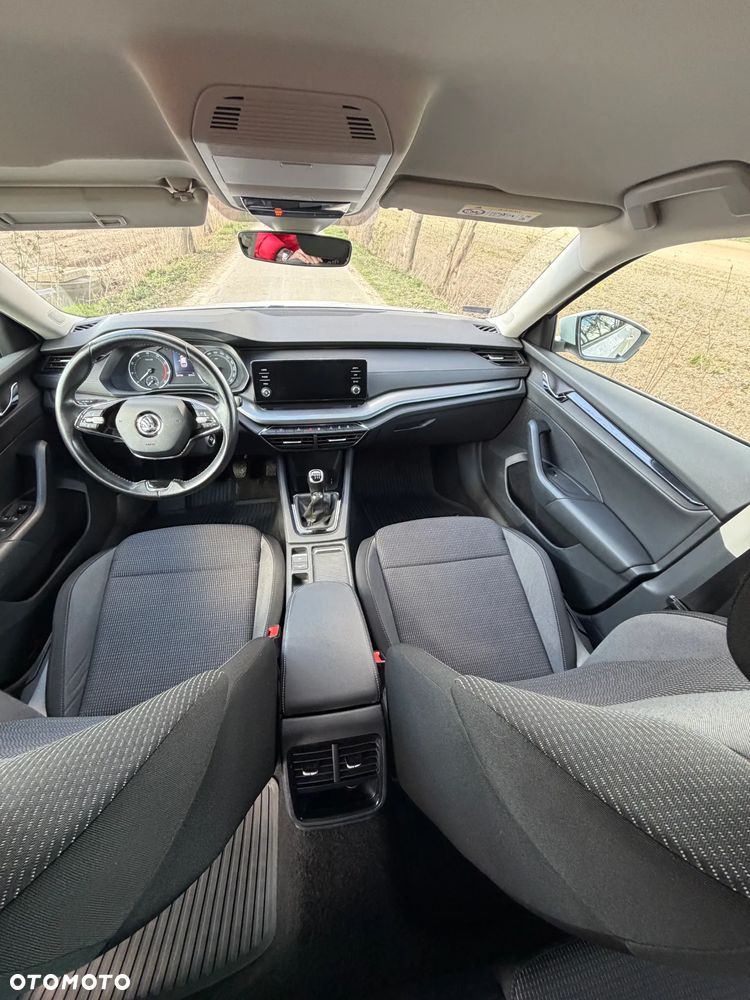 Skoda Octavia 1.5 TSI GPF ACT Ambition - 9