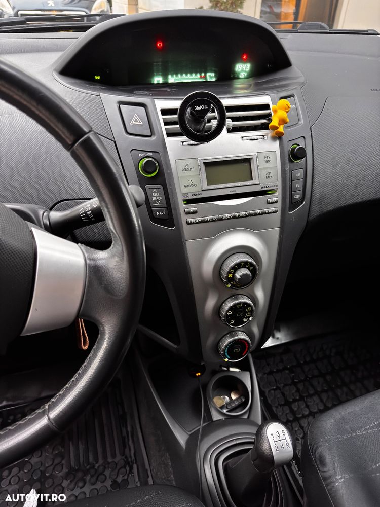 Toyota Yaris - 7