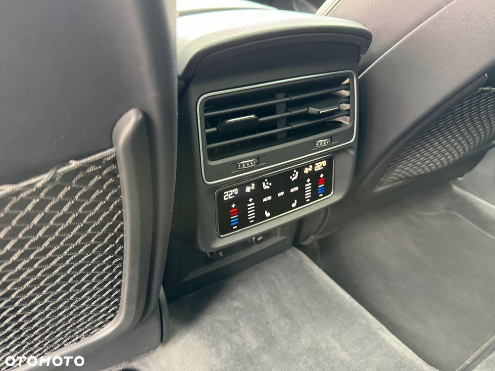 Audi SQ8 - 10
