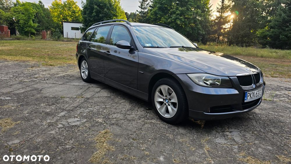 BMW Seria 3 320d - 4