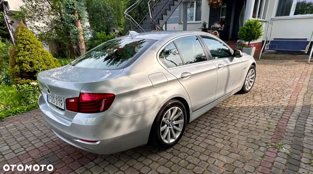 BMW Seria 5 530d xDrive - 3
