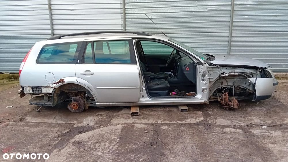 Tylko Części Ford Mondeo MK3 2.0 16V 146KM / 107kW CJBA 00-02r Kombi Lakier 60 - 3