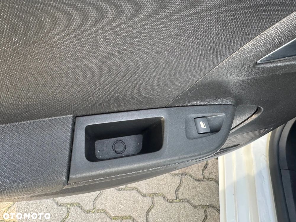 Opel Corsa 1.2 Elegance S&S - 17